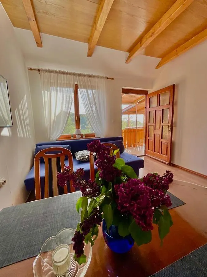 Grižane Apartman Sara